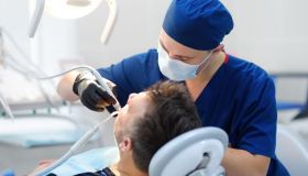 Il dentista è un lusso al Sud, il 60% delle famiglie rinuncia