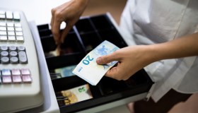 Il dipendente ruba? L’azienda può licenziare anche senza condanna penale