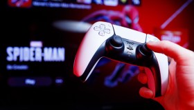 PlayStation cambia prezzo, effetto dazi: quanto aumenta a causa di Trump