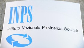 Scadenze fiscali a maggio, taglio tasse al 50% non confermato per artigiani e commercianti