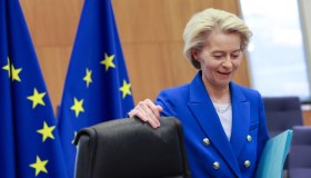 Stop al gas russo, l’Ue vuole la rescissione dei contratti