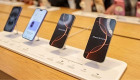 iPhone, nuovi prezzi Apple dopo i dazi di Trump: da 1400 a 2000 euro
