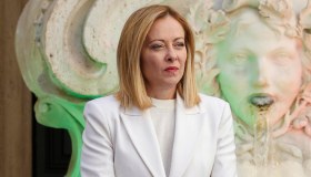 Giorgia Meloni contraria alla risposta ai dazi Usa: “Non è una catastrofe”