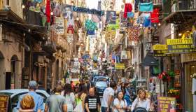 Le mete preferite dagli italiani, Roma e Napoli prime in classifica