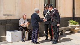 Truffa telefonica agli anziani dei finti carabinieri, fermata la banda