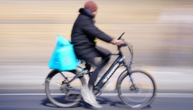 Deliveroo passa a DoorDash, acquisizione da 4,5 miliardi di euro: cosa cambia