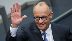 Friedrich Merz è il nuovo cancelliere tedesco, dovrà risolvere la doppia crisi