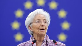 Bce, Lagarde: è arrivato il momento “globale” dell’Euro