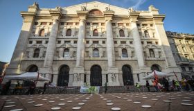 La Borsa del 18 luglio, Piazza Affari chiude in positivo grazie a Iveco