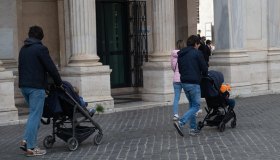 Congedo parentale, aumentano le indennità: tre mesi all’80%