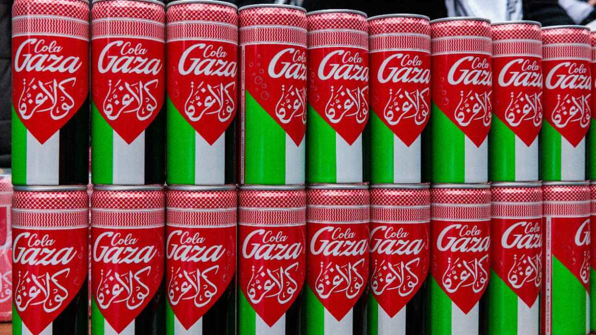 Cos’è la Gaza Cola, la bibita che sfida la Coca Cola