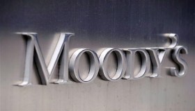 Moody’s declassa le banche d’affari Usa: un colpo al sistema finanziario