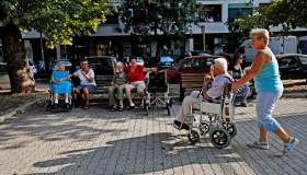 Ferie di colf e badanti, come vanno gestite in estate