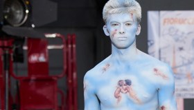 Fiorucci parte dal body painting, a Milano la collezione SS26