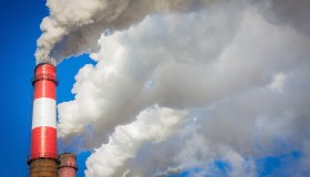 Carbon Capture e Net-Zero Industry Act: l’Ue impone l’obbligo di stoccaggio della CO₂ entro il 2030