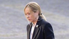 Guerra in Iran, Meloni al vertice Nato rilancia il riarmo