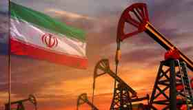 Petrolio in rialzo ma senza strappi, un bluff la chiusura di Hormuz