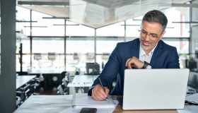 Professionisti all’estero, come vanno tassate le prestazioni?