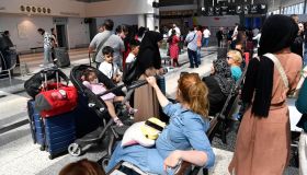 Guerra in Iran, tutti i voli sospesi: la mappa degli spazi aerei chiusi