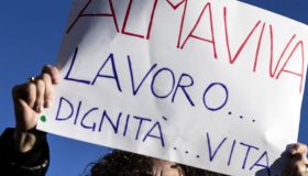 Almaviva licenzia 400 dipendenti tra Palermo e Catania