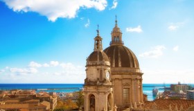 La città più economica dove fare le vacanze a settembre è Catania