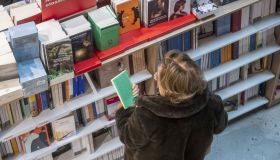 Feltrinelli, contratto integrativo per 1.200 dipendenti: più buoni pasto e premi