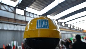 Ex Ilva “fatta a pezzi”, il piano di Urso su Genova