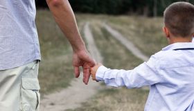 Padri separati, mantenimento ridotto in caso di difficoltà economica: la sentenza