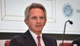 Via all’Ops di Mps su Mediobanca, ma il Ceo Alberto Nagel attacca Meloni