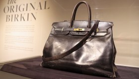 All’asta la prima borsa Birkin di Hermès, venduta a 10 milioni di dollari