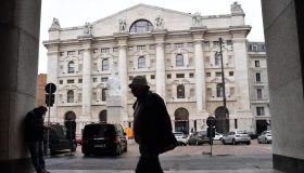 La Borsa del 2 luglio, Milano chiude in rialzo con Stm e petroliferi