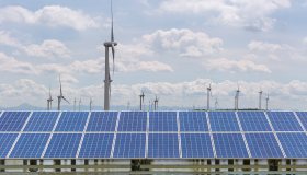 Elettrificazione e rinnovabili: la nuova strada dell’Ue per indipendenza energetica e competitività al 2030