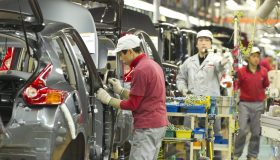 Nissan chiude storico stabilimento, è la fine di un’era