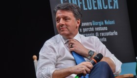 Stipendi pubblici, il tetto voluto da Renzi è illegittimo: cambia la regola