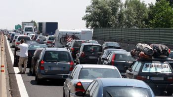 Traffico da bollino rosso, il piano esodo estivo Anas: chiusi 1.348 cantieri