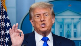 Attacco hacker a Microsoft SharePoint: allarme globale su governi e aziende