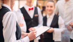 Lavoro nel turismo, 260.000 assunzioni tra estate e autunno