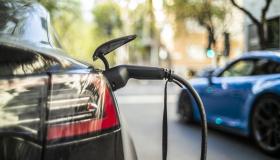 Incentivi auto elettriche in Italia, obiettivi Ue irraggiungibili