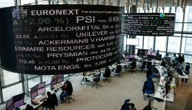 La Borsa del 29 agosto, Milano chiude a -0,6% con Leonardo e Fincantieri in positivo