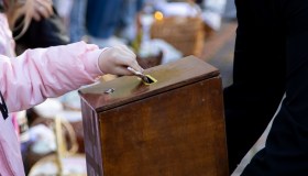 Pos in chiesa per pagare l’offerta, rivoluzione nelle parrocchie