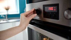 Meglio cucinare con il forno elettrico o a gas?