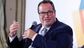 Pensioni, età minima oltre i 67 anni: sistema al collasso