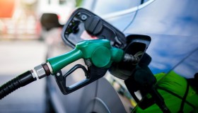 I prezzi di benzina e diesel diminuiranno nel 2026?