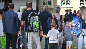 Al primo giorno di scuola mancano migliaia gli insegnanti