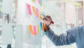 Assenza del dipendente, l’azienda non deve diffondere i motivi per la privacy