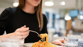 Buoni pasto pubblico impiego, la Cassazione apre a tutti ma a una condizione