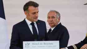 Francia, allarme Spread e rating: le conseguenze della caduta del governo