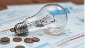 Conviene cambiare fornitore dell’energia elettrica o restare con il vecchio?