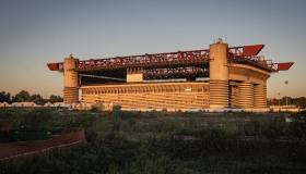 Stadio San Siro a Milan e Inter: il Consiglio comunale approva la vendita