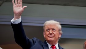 Trump riduce i dazi sulle auto al 15%, ma i nodi restano aperti